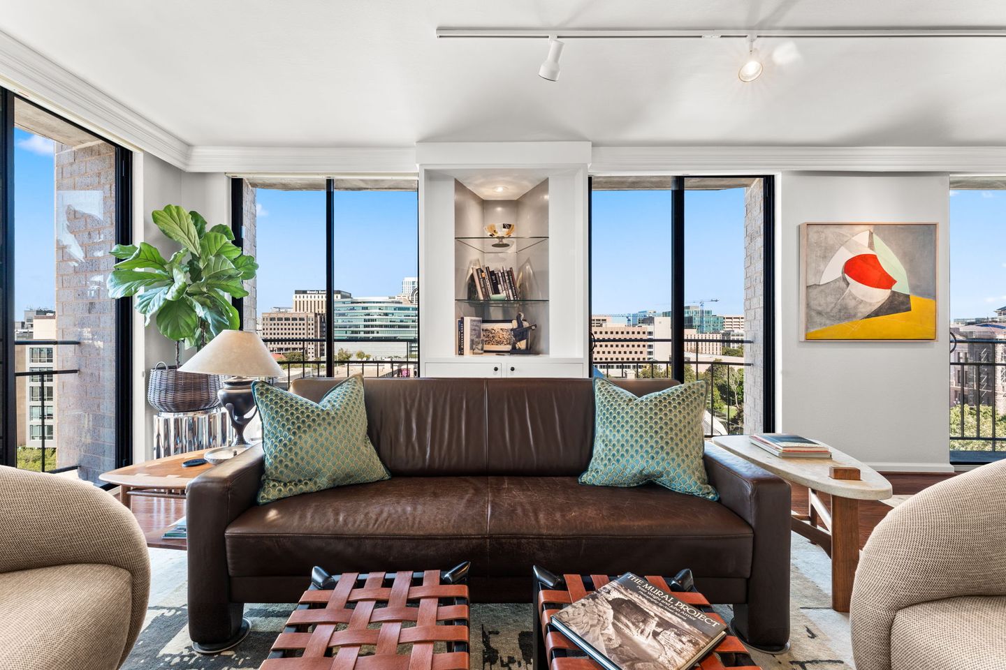 4-web-or-mls-1122-colorado-st-1202-12.jpg