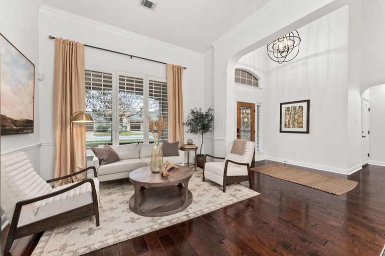 4-web-or-mls-11505-hollister-dr-37.jpg