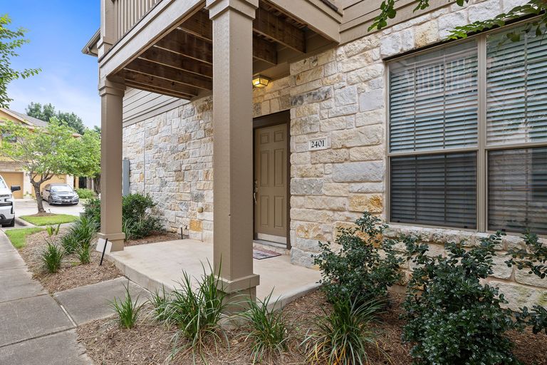 4-web-or-mls-1310-w-parmer-ln,-2401-kcp-052324---153.jpg