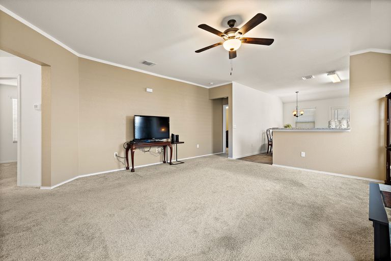 4-web-or-mls-14916-talus-rd-kcp-041124---50.jpg