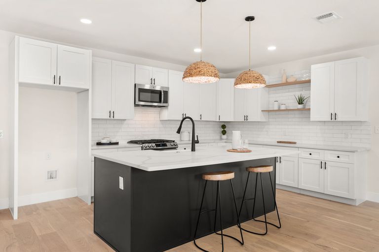 4-web-or-mls-1604-cedar-ave-(9-of-25).jpg