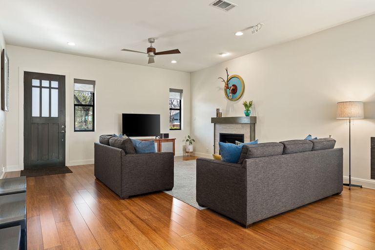 4-web-or-mls-1706-canterbury-st-(4-of-37).jpg