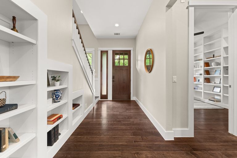 4-web-or-mls-1710-payne-ave-5.jpg