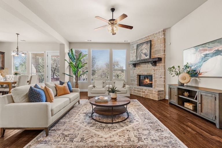 4-web-or-mls-17609-wildrye-dr-(11-of-46).jpg