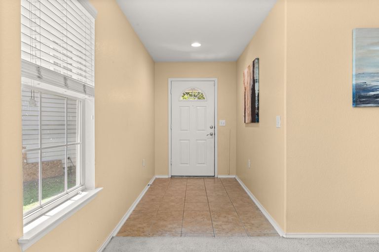 4-web-or-mls-2125-nogales-trail-(1-of-24).jpg