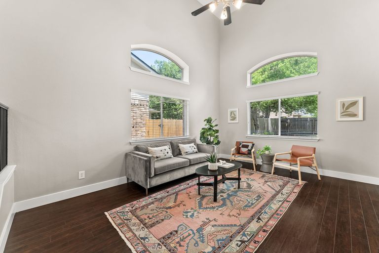 4-web-or-mls-2500-wilma-rudolph-rd-9.jpg
