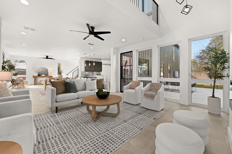 4-web-or-mls-3814-wadford-st-(10-of-36).jpg