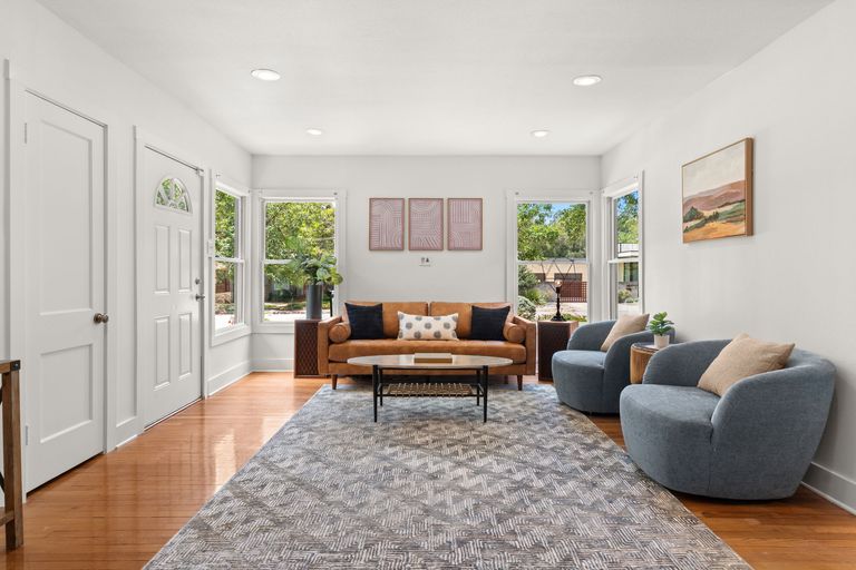 4-web-or-mls-4903-shoal-creek-blvd-(6-of-38).jpg