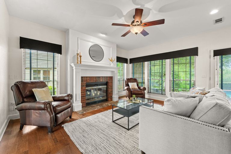 4-web-or-mls-558-peterson-ln-6.jpg