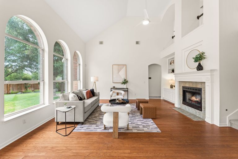 4-web-or-mls-5708-bexley-ct-5.jpg