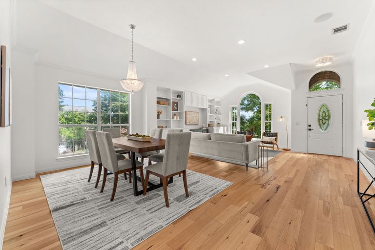 4-web-or-mls-5900-savin-hill-ct-4.jpg