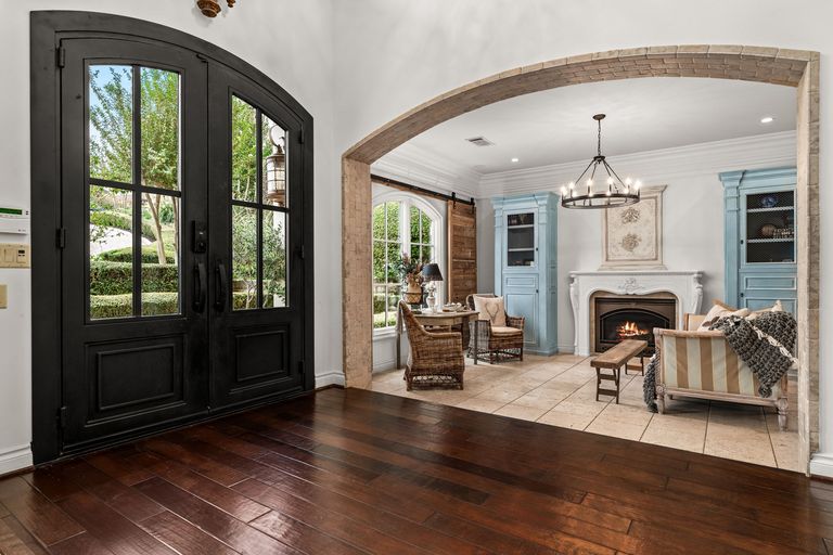 4-web-or-mls-7324-vista-mountain-dr-26.jpg