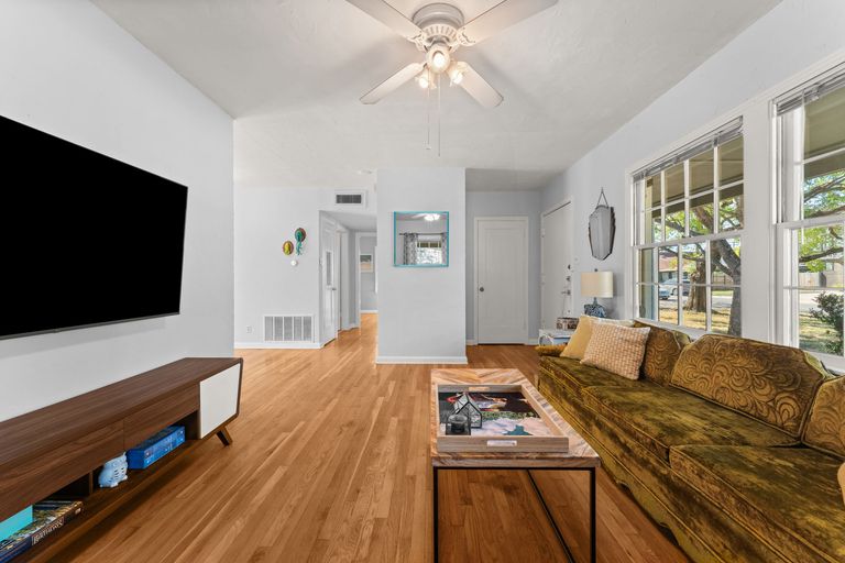 4-web-or-mls-7909-tisdale-dr-10.jpg