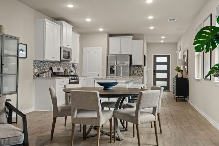 4-web-or-mls-835-cherrystone-loop-16.jpg