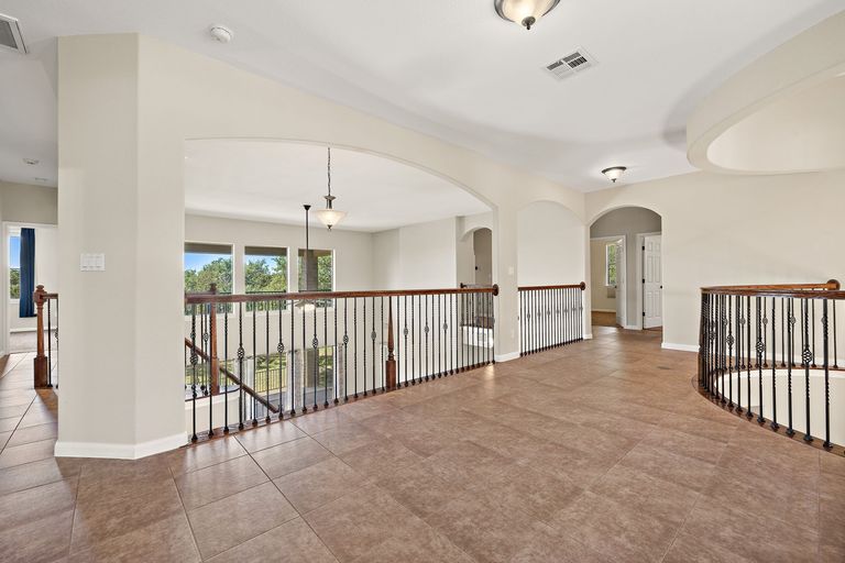 40-web-or-mls-1344-flint-rock-loop-kcp-042125---29.jpg