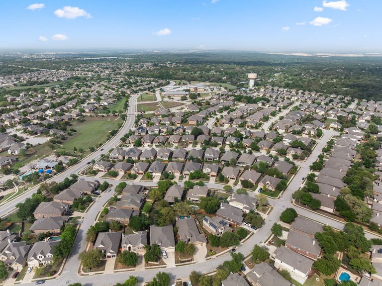 40-web-or-mls-215-choke-canyon-ln-40.jpg
