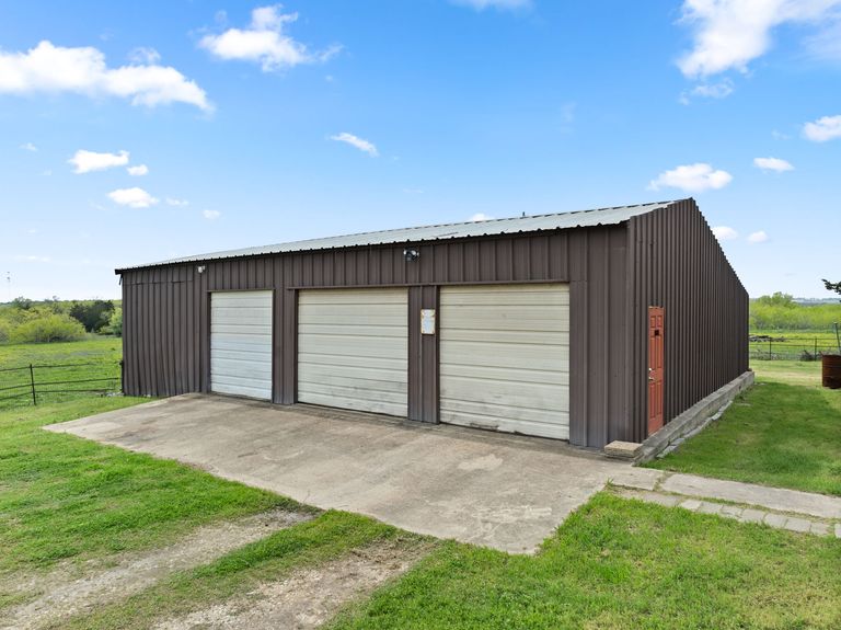40-web-or-mls-2400-rohde-rd-(43-of-44).jpg