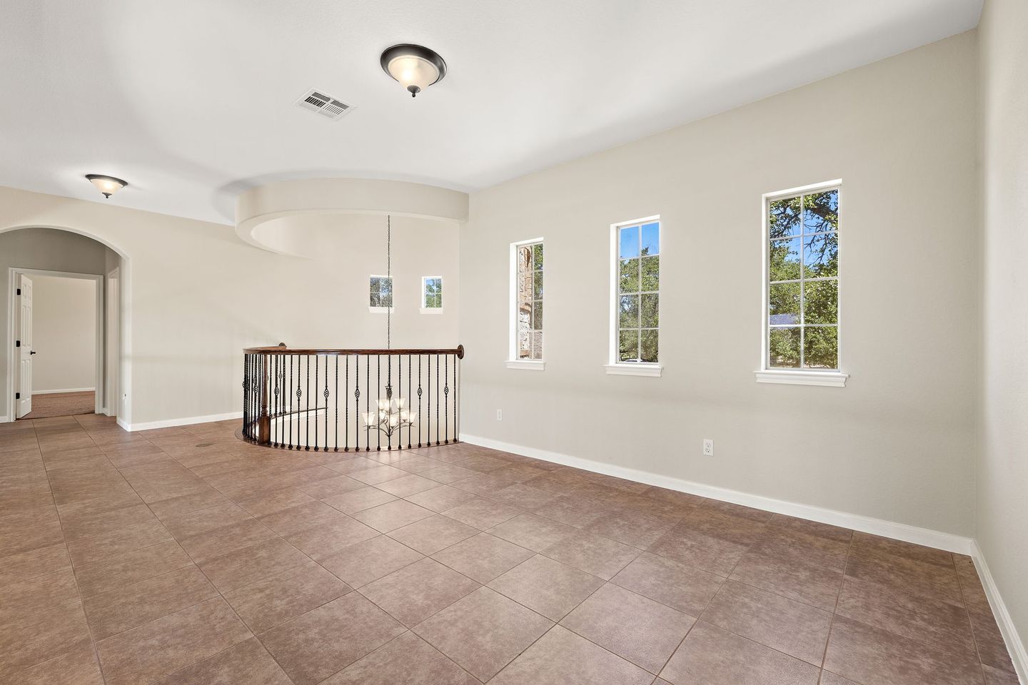 41-web-or-mls-1344-flint-rock-loop-kcp-042125---25.jpg