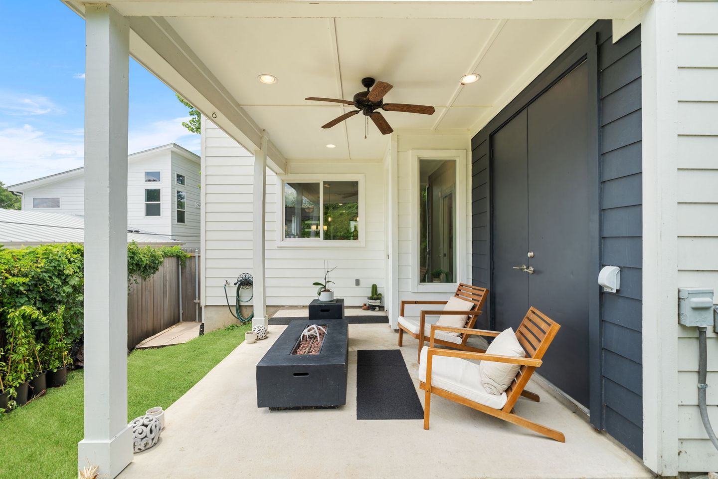 41-web-or-mls-1705-perez-st-b.jpg