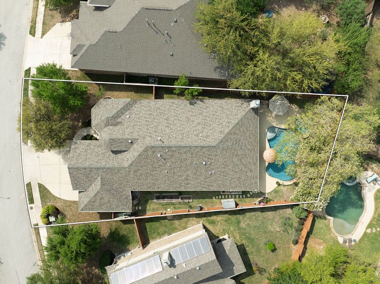 41-web-or-mls-215-choke-canyon-ln-37.jpg