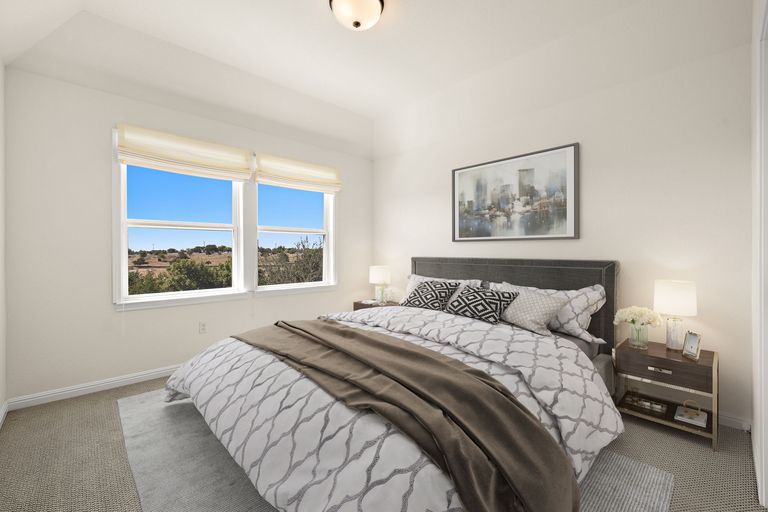 41-web-or-mls-38-print-218-encanto-pl-kcp-101525---16_final(1)-1761160600.jpg