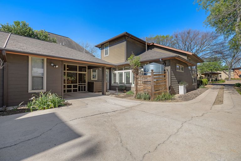 41-web-or-mls-5607-clay-ave-a-kcp-032326---224-1774466221.jpg