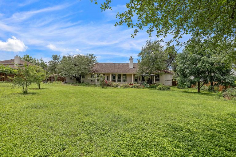 41-web-or-mls-9608-streamside-dr-kcp-061526---206.jpg