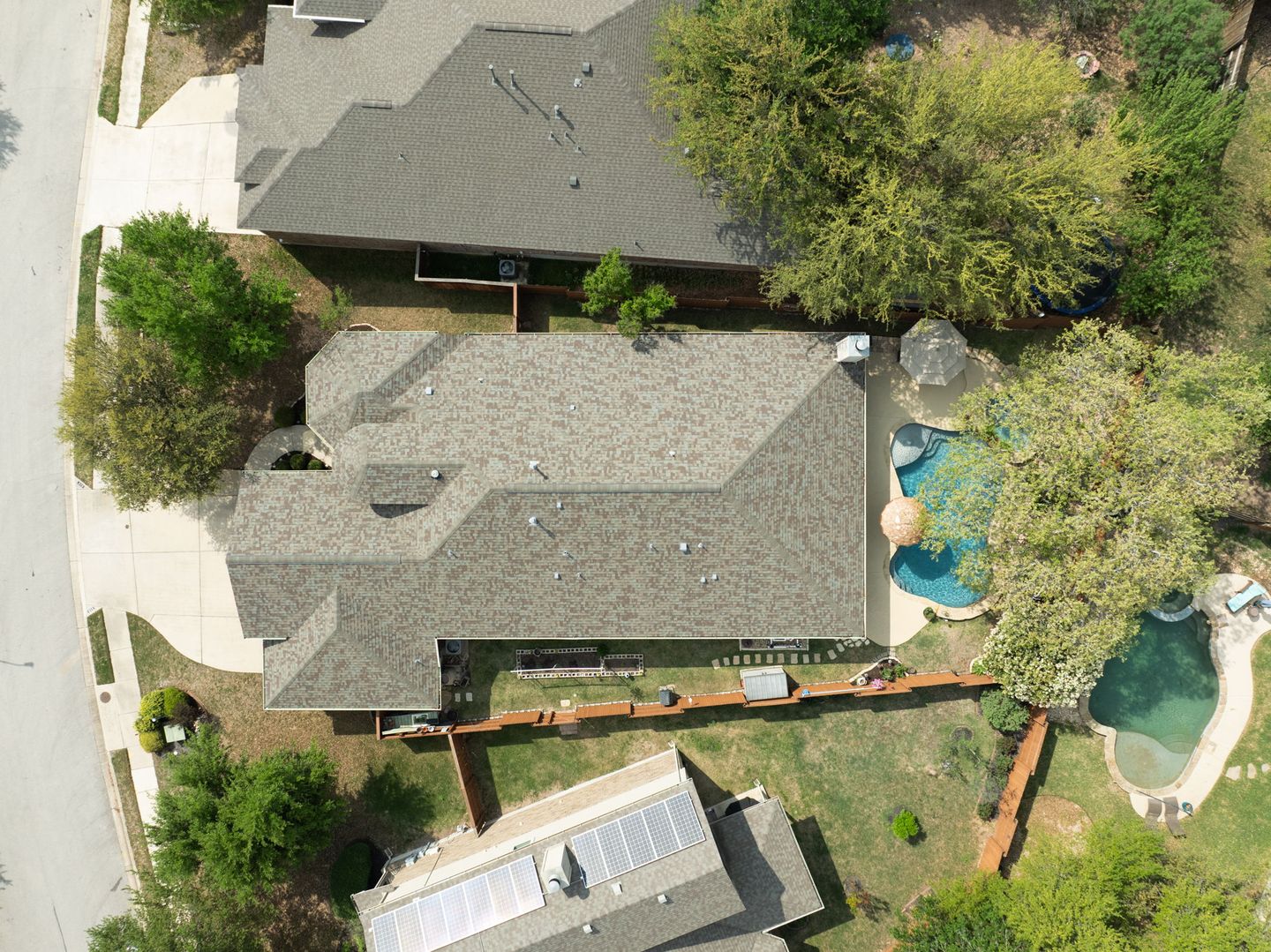 42-web-or-mls-215-choke-canyon-ln-38.jpg