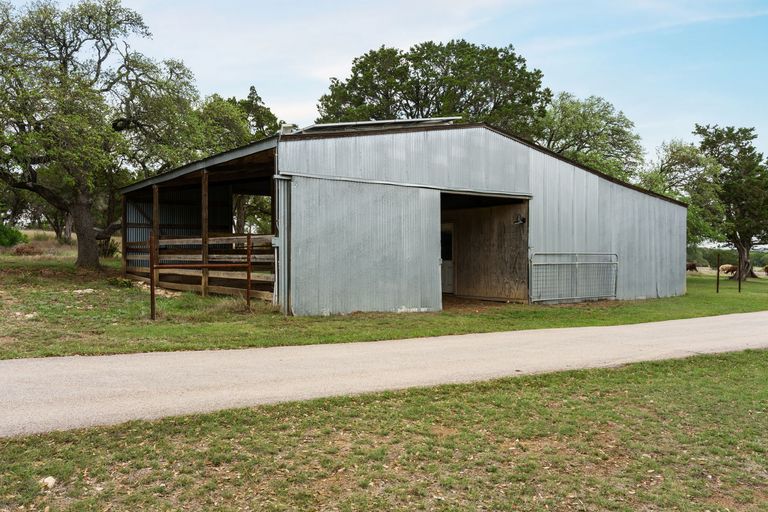43-web-or-mls-3409-gatlin-creek-rd-(43-of-51).jpg