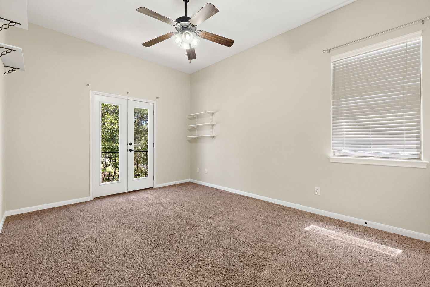 44-web-or-mls-1344-flint-rock-loop-kcp-042125---20.jpg