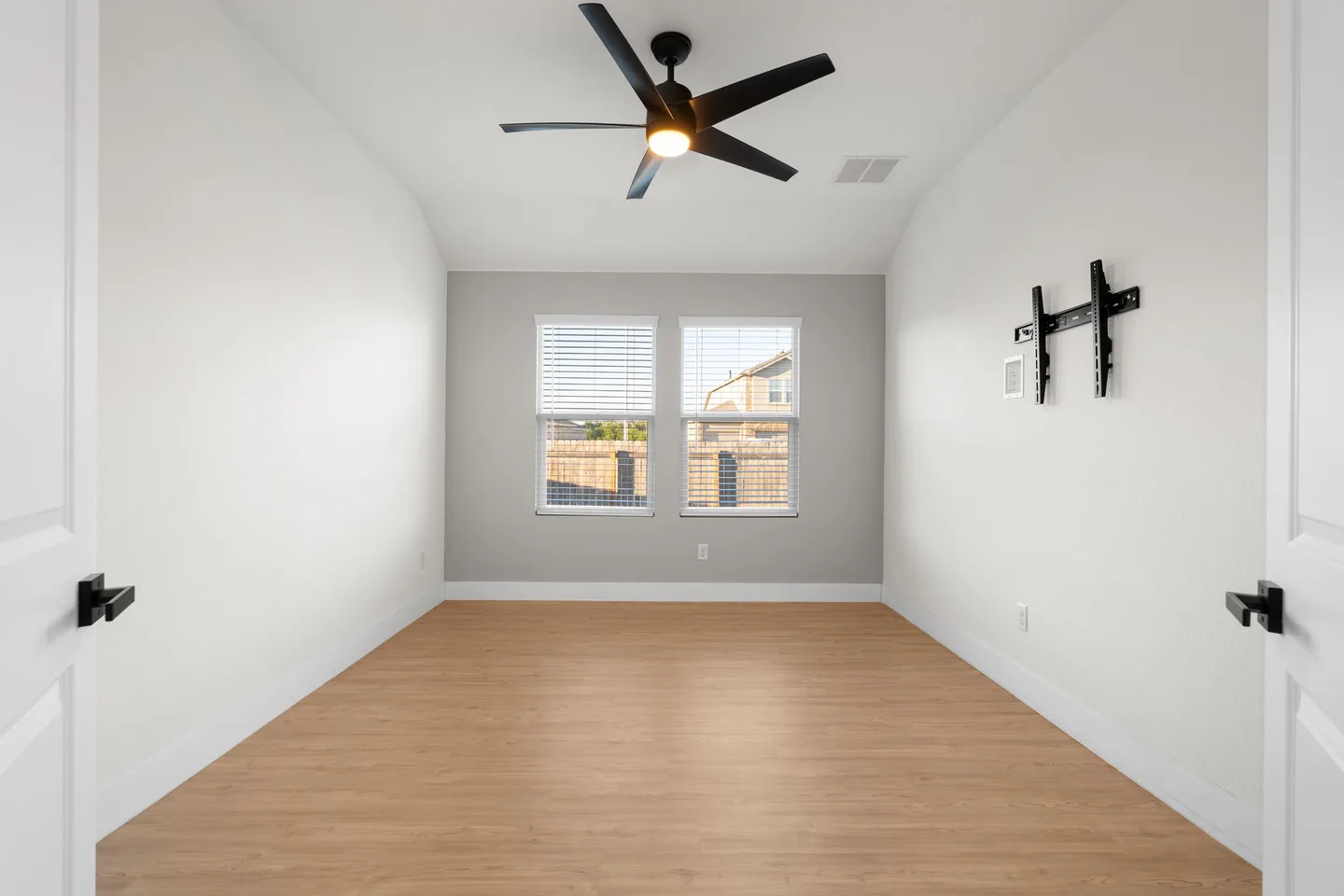 1412 Aquilla Dr, photo 27