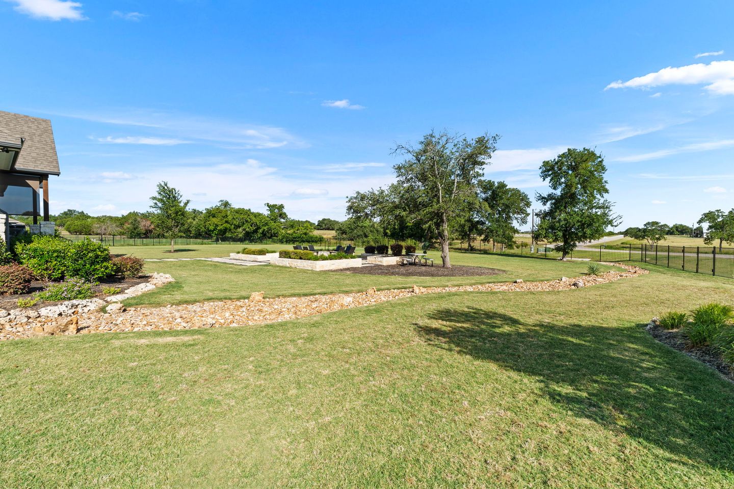 44-web-or-mls-217-northcrest-dr.jpg