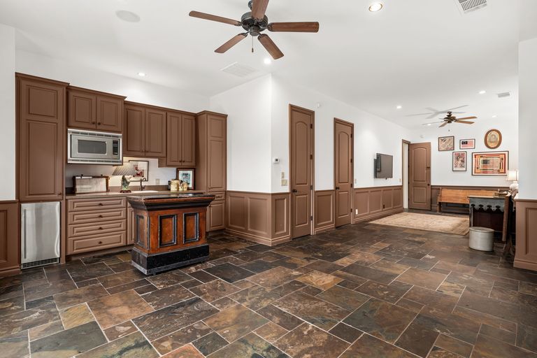 44-web-or-mls-7324-vista-mountain-dr-45.jpg
