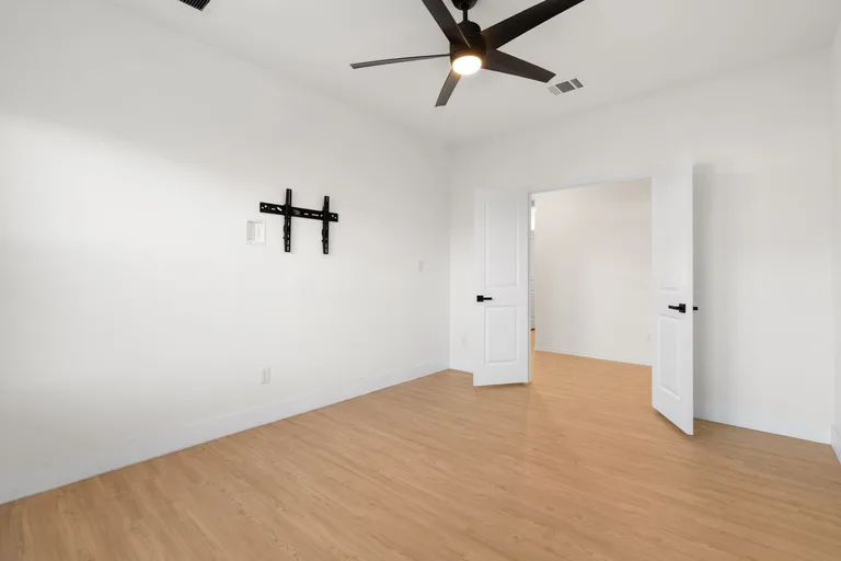 1412 Aquilla Dr, photo 28