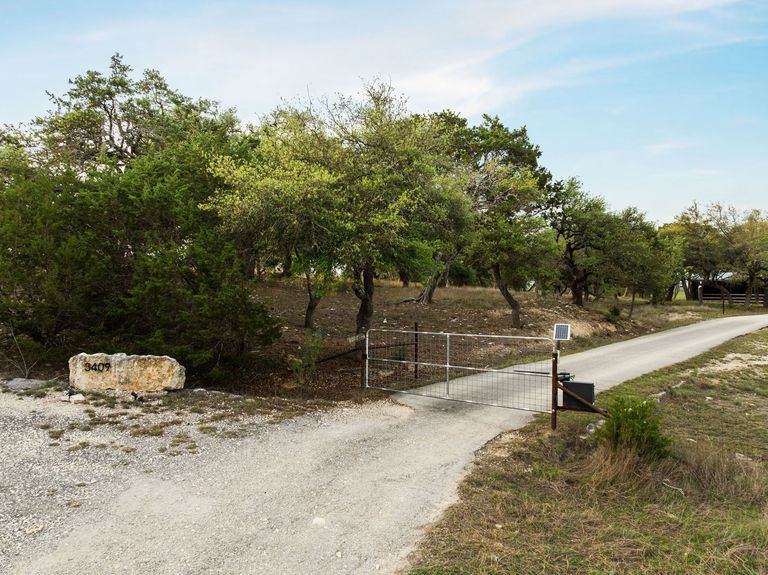 45-web-or-mls-3409-gatlin-creek-rd-(45-of-51).jpg