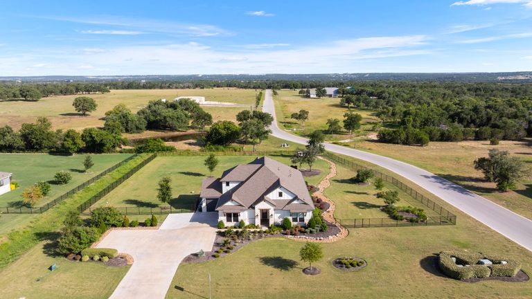 46-web-or-mls-217-northcrest-dr.jpg