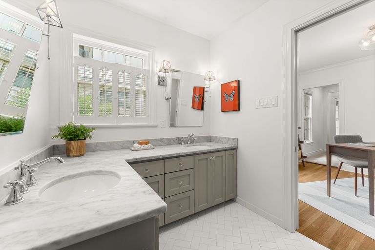 461dbc8c-13-web-or-mls-1703-w-31st-st-8-of-26.jpg