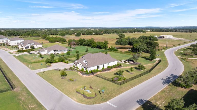 47-web-or-mls-217-northcrest-dr.jpg