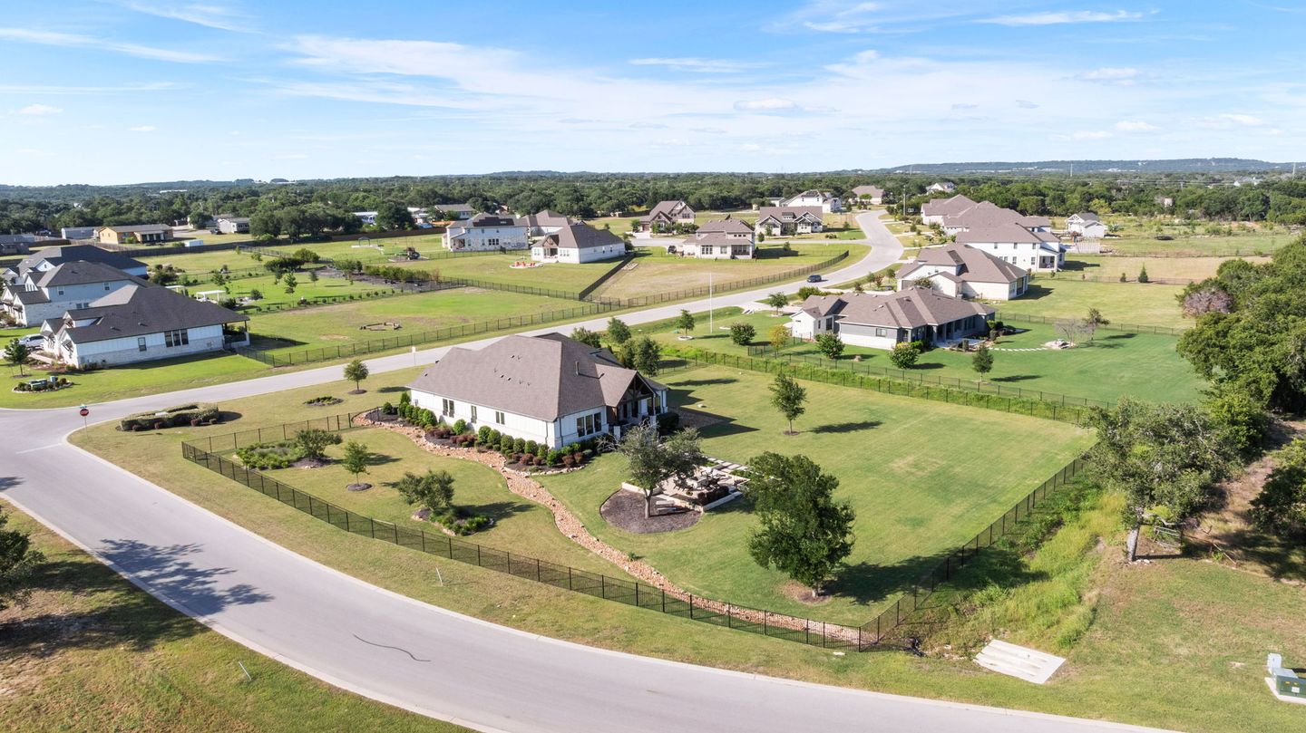 48-web-or-mls-217-northcrest-dr.jpg