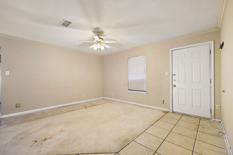 5-web-or-mls-1209-doris-ln-kcp-092524---21.jpg