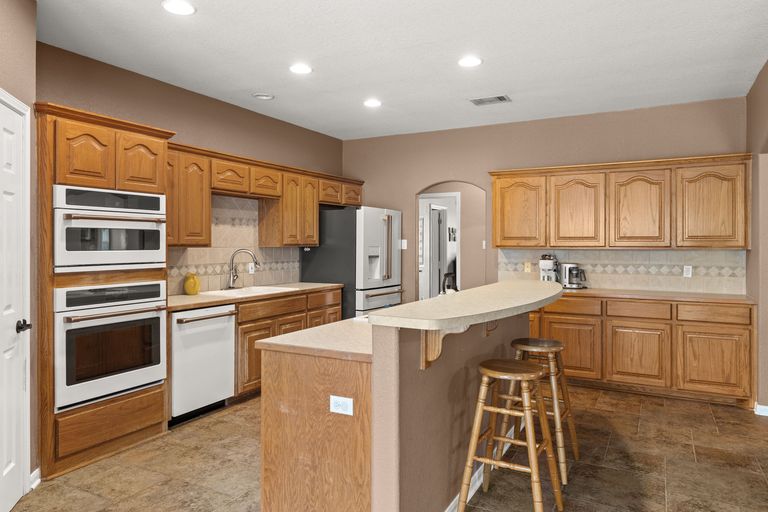 5-web-or-mls-13510-copper-hills-dr-15.jpg