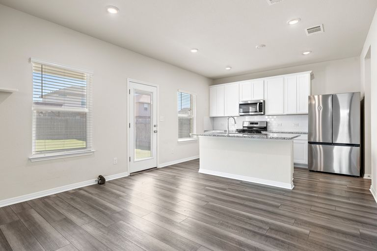5-web-or-mls-14424-allard-dr-kcp-052924---106.jpg