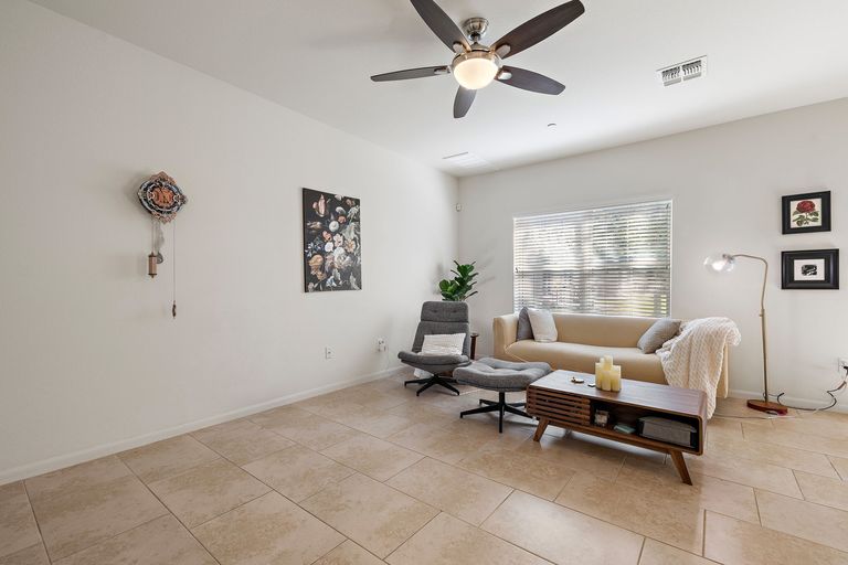 5-web-or-mls-1620-bryant-dr-303-kcp-062625---57.jpg