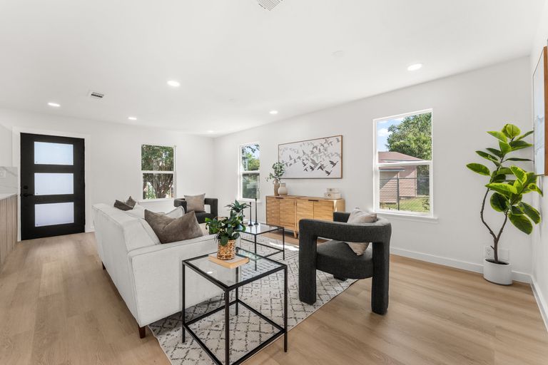 5-web-or-mls-1708-adina-st-4.jpg