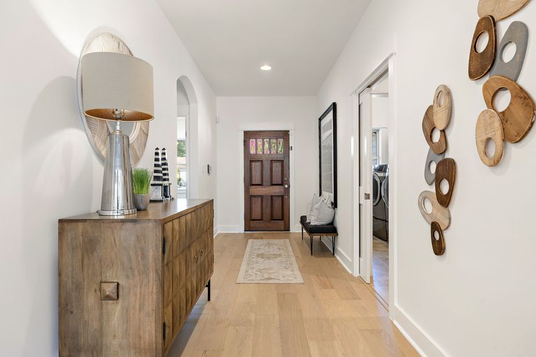 5-web-or-mls-1914-payne-ave-kcp-073025---23.jpg