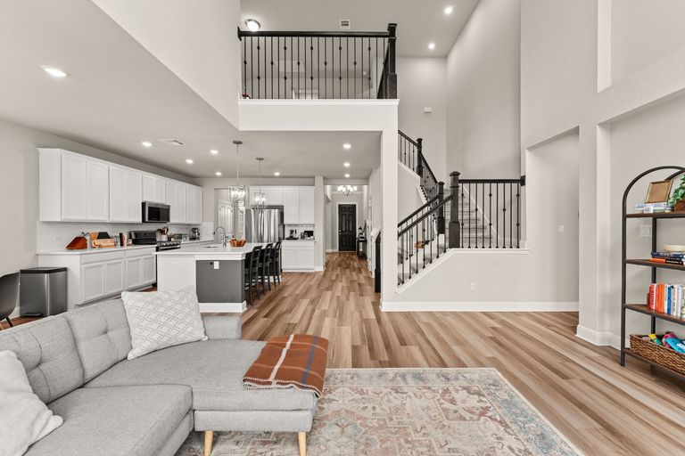 5-web-or-mls-250-eagle-mountain-trl-12.jpg