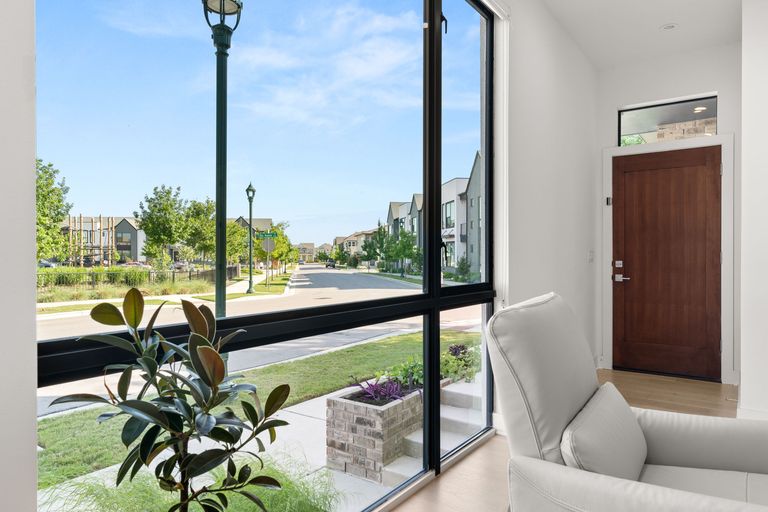5-web-or-mls-2524-doc-reeves-st-(16-of-30).jpg