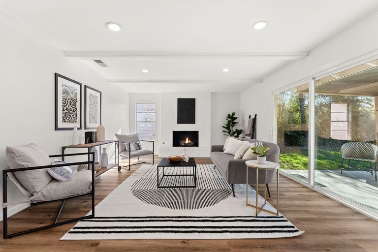 5-web-or-mls-2705-ashdale-dr-(11-of-26).jpg