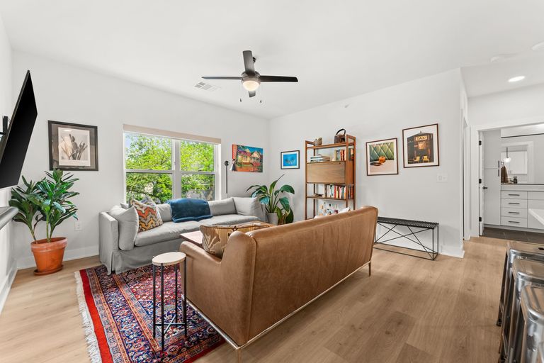 5-web-or-mls-3101-govalle-ave-215-9.jpg