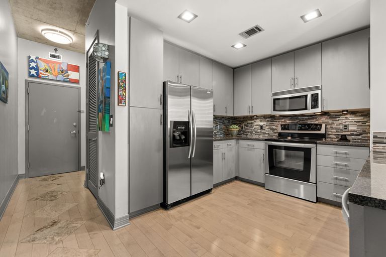 5-web-or-mls-360-nueces-st-2408-(2-of-38).jpg
